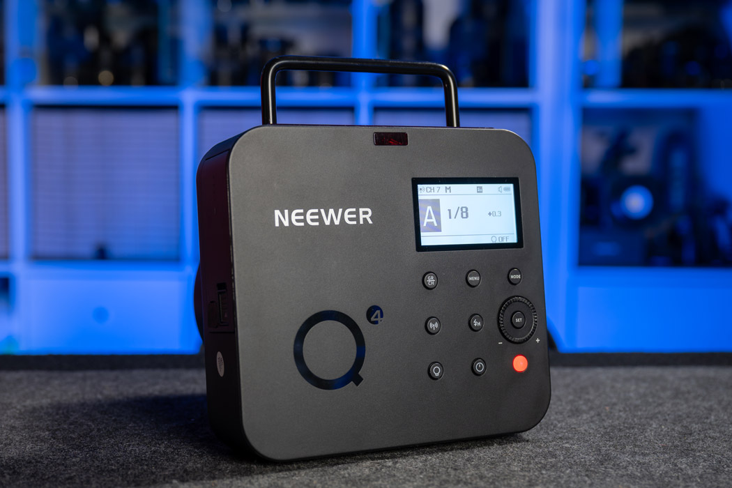 The Neewer Q4 showing its back controls and display.