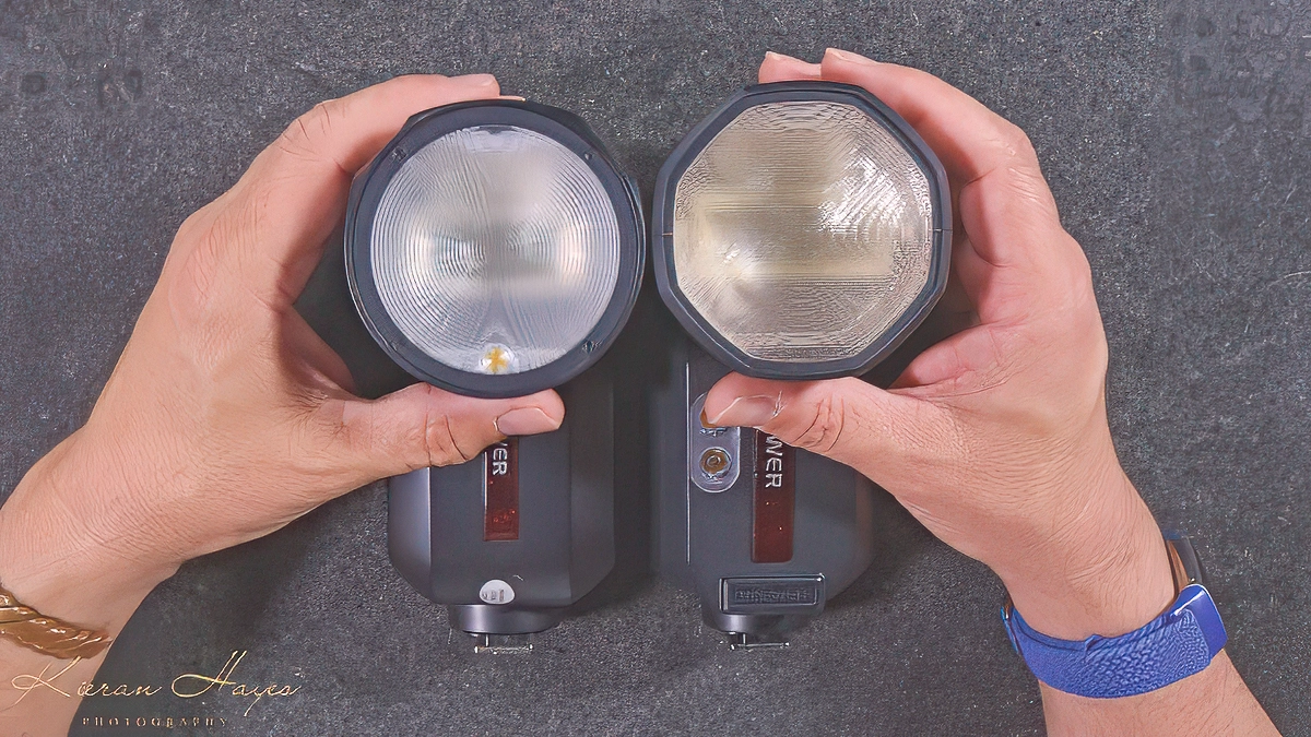 The Neewer Z3R round head flash design or the Octo head design in the Neewer Z3 side by side shots